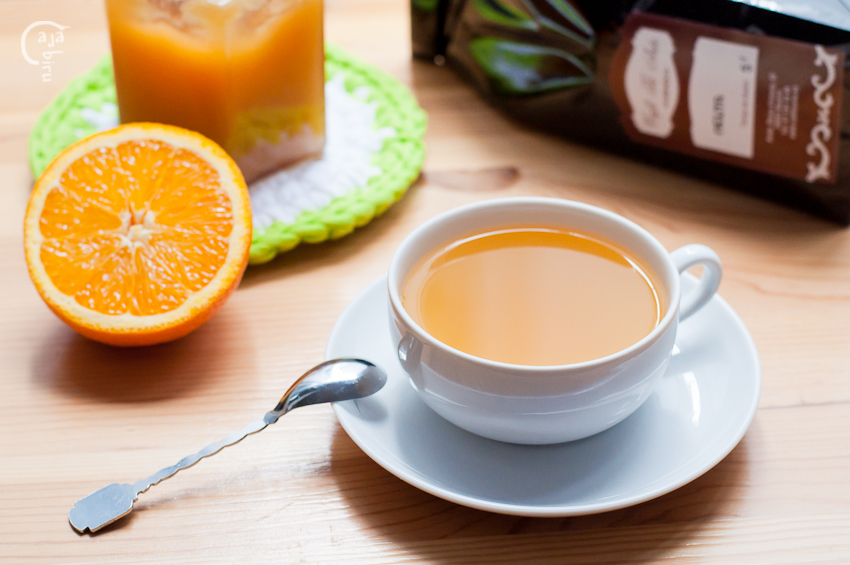 Infusión de menta, naranja, canela y miel | CafeTeArteBlog Infusión de menta, naranja, canela y miel | CafeTeArteBlog